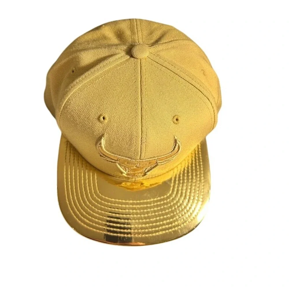 Mitchell Ness Gold Chicago‎ Bulls NBA Snapback Hat Men's Adjustable Streetwear